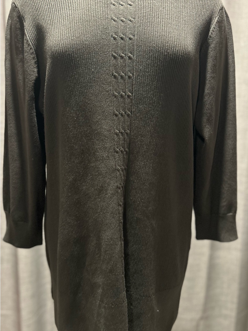Cable & Gauge Olive Green Crewneck Sweater with Center Twist Cable